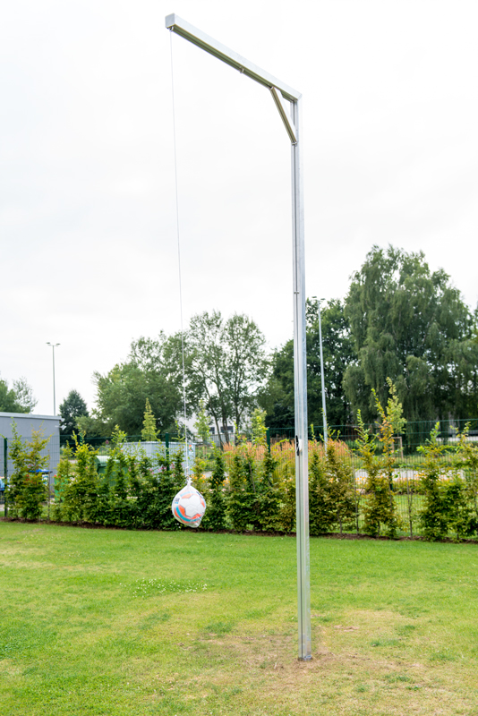 Kopfballpendel einarmig. Kopfballpendel einarmig.