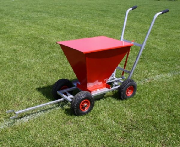 Trockenmarkierwagen mit Rüttelsieb Trockenmarkierwagen mit Rüttelsieb